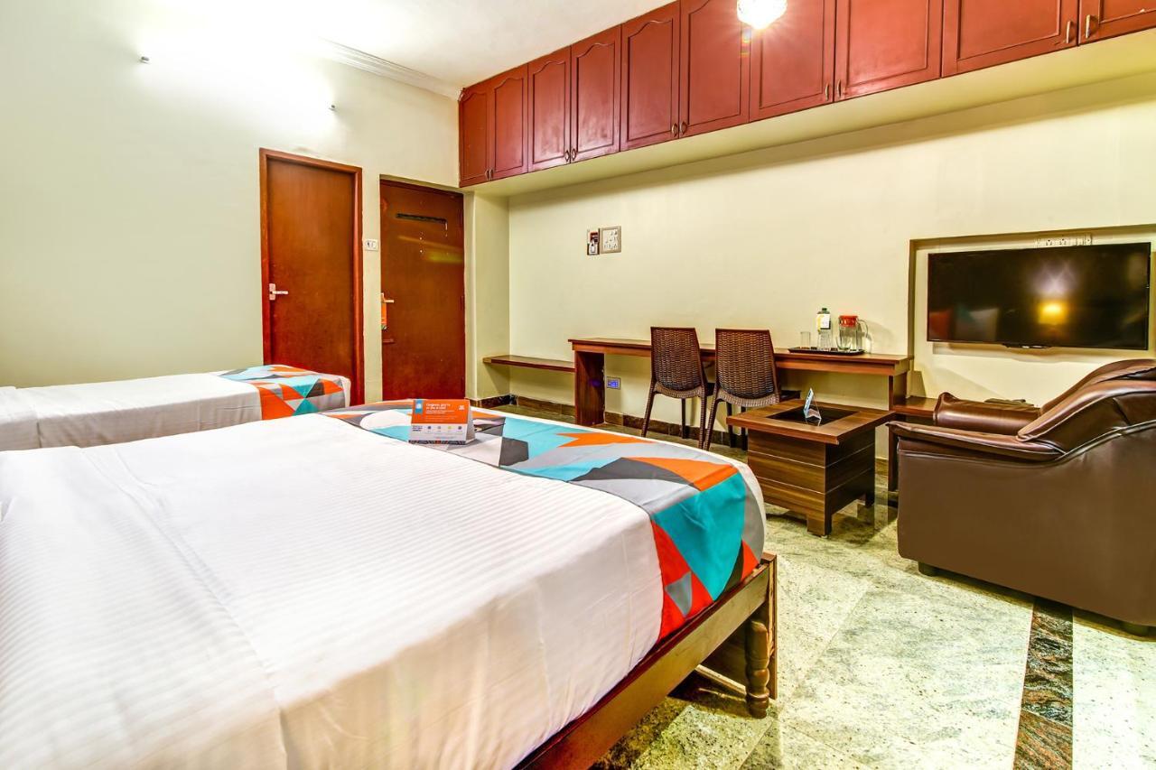 Fabexpress Nestlay Rooms - 100M From Velammal Hall, Moggappair Ченнаи Экстерьер фото